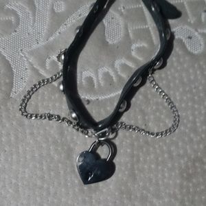 Heart choker